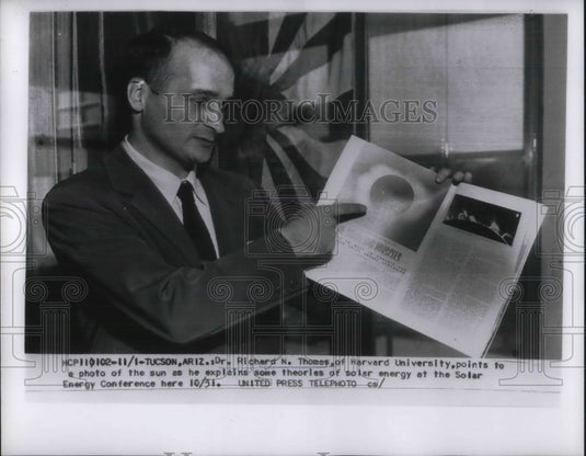1955 Press Photo Dr Richard Thomas of Harvard University - Historic Images