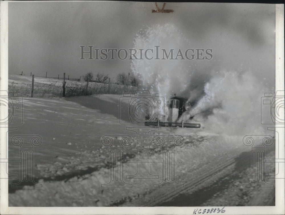 1940 Press Photo Snow Plowing Kansas - Historic Images