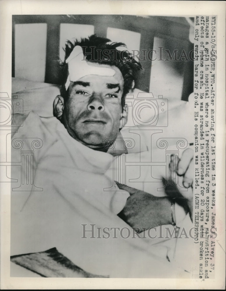 1948 Press Photo James Alvey Recovers From Exposure, Hunger &amp; Crash in Hospital - Historic Images