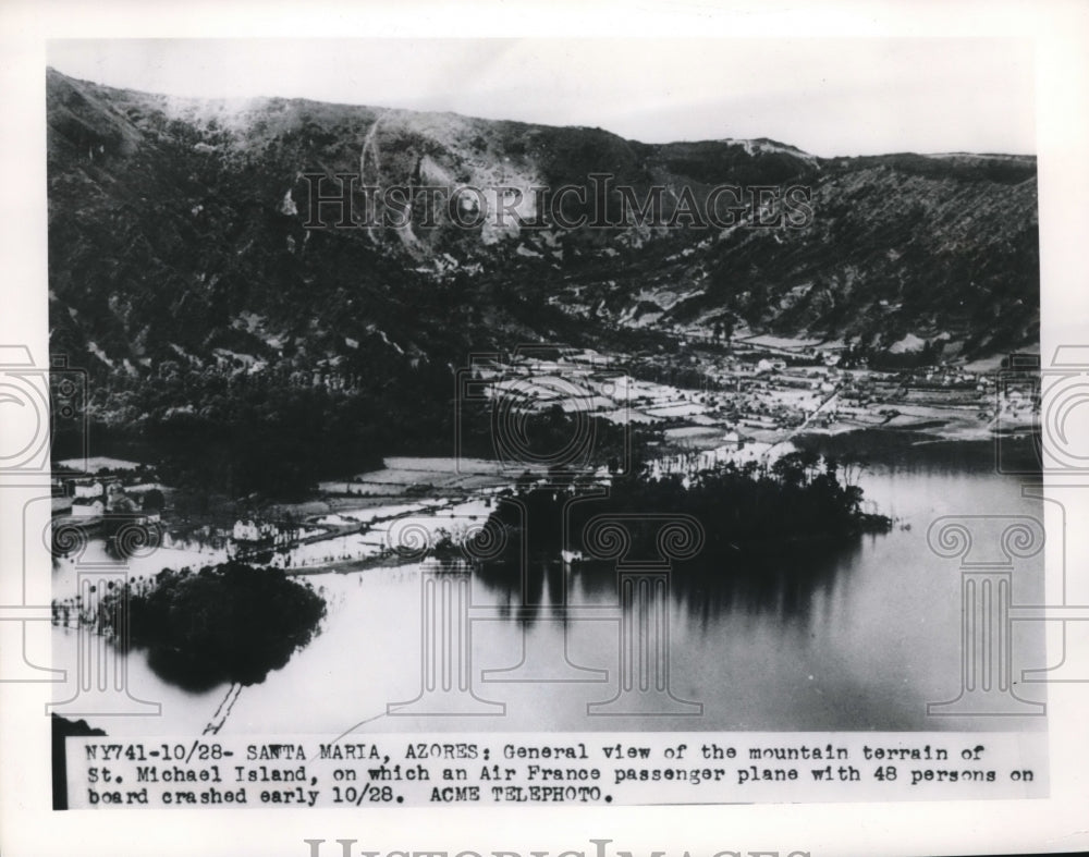 1949 Press Photo View of Mountains of St. Michael Island Where Plane Crashed-Historic Images