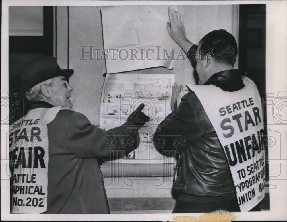 1945 Press Photo Striking Typograthers on pic Seattle - Historic Images