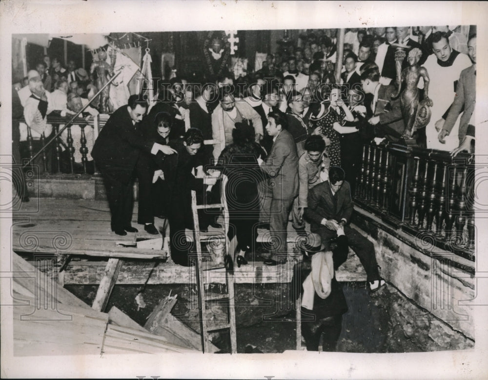 1937 Confusion When Stand Collapsed at Altar Mexico City Cathedral - Historic Images