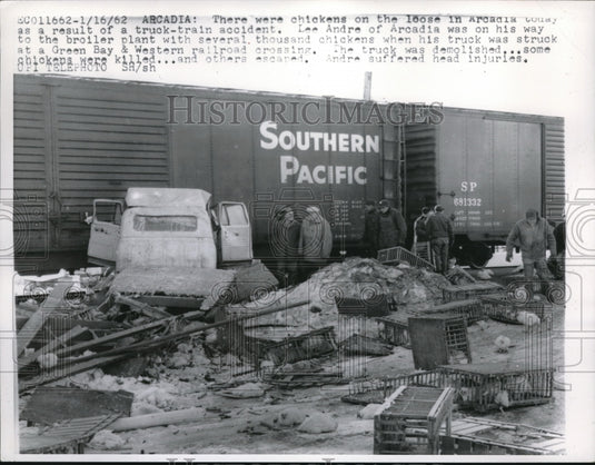 1962 Press Photo Truck-Train accident in Arcadia - Historic Images