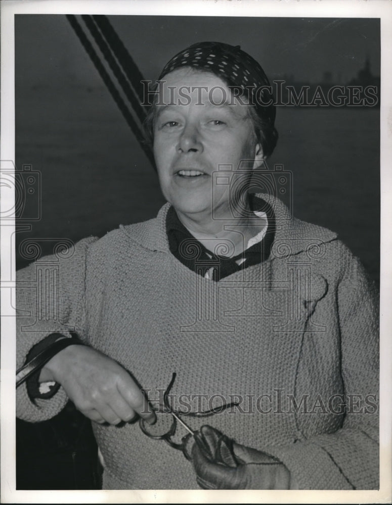 1941 Press Photo Dr Bessie Strongman on the export liner Exeter - Historic Images