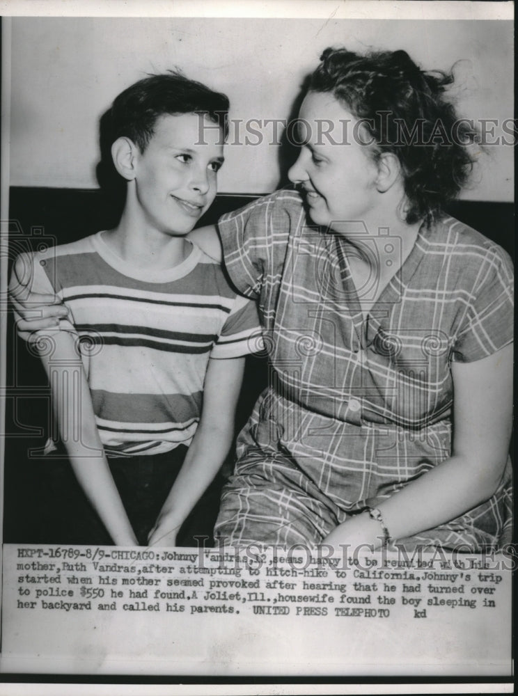 1956 Press Photo Chicago, Ill John Vandras &amp; mom after he attempted hitch to Cal - Historic Images