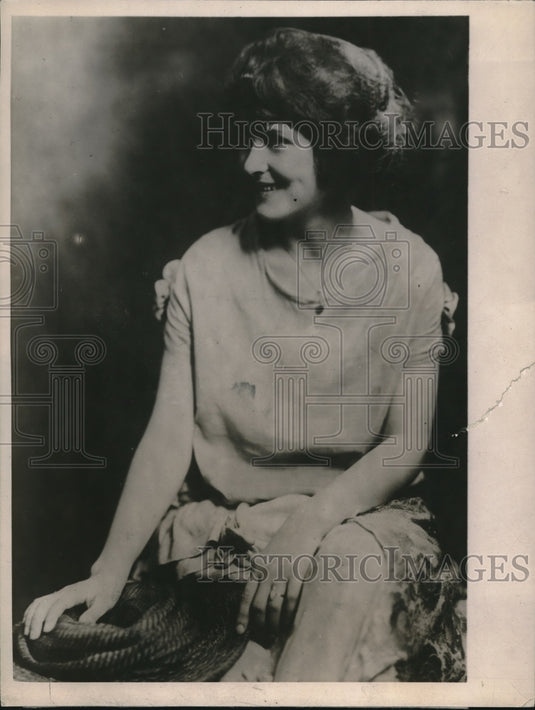 1924 Press Photo Miss Mildred Salisbury named "Miss New Bedford" NJ - Historic Images