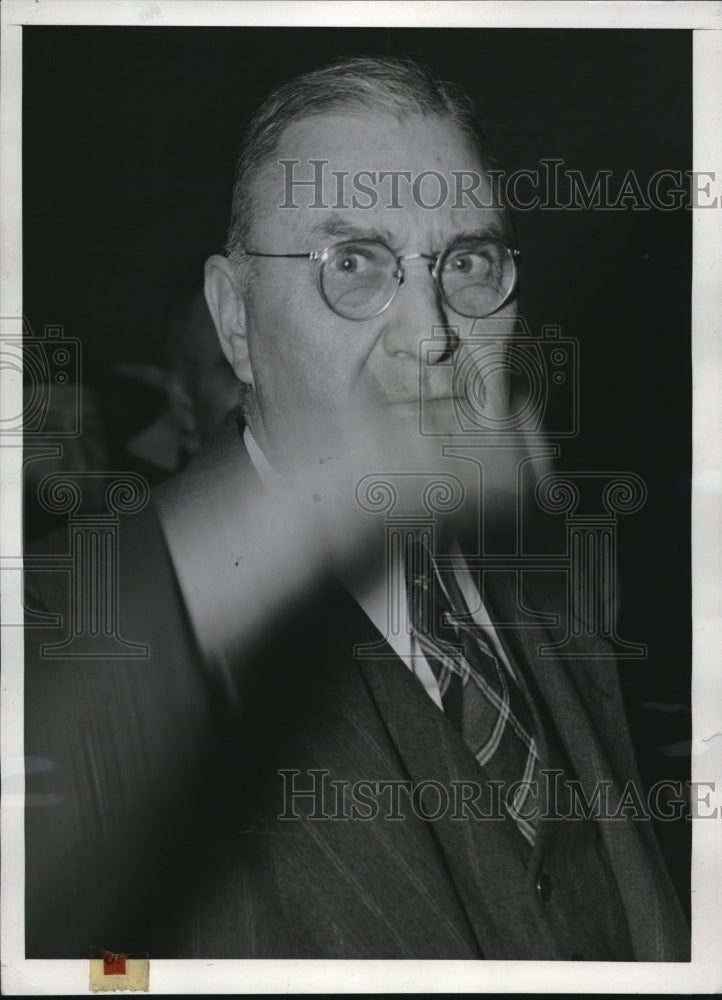 1941 Press Photo Banker Locke Sawyer Defendant In Breach Of Promises Suit - Historic Images