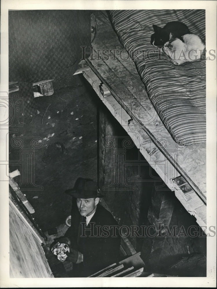 1943 Press Photo Tacoma, Wash. Hideout of Army deserter C Van Valkenburg ^ Det f - Historic Images