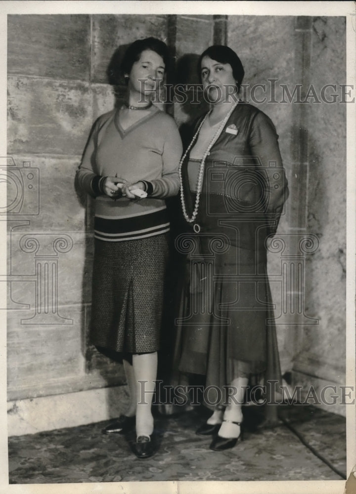 1930 Press Photo Mrs Henry Hill With Birth Control Advocate Margaret Sanger - Historic Images
