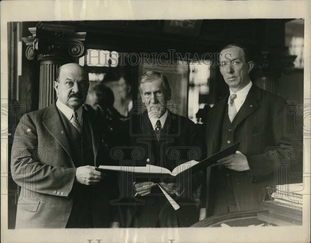 1929 Press Photo President Horatio N Wood &amp; Board of Directors of Bank - Historic Images