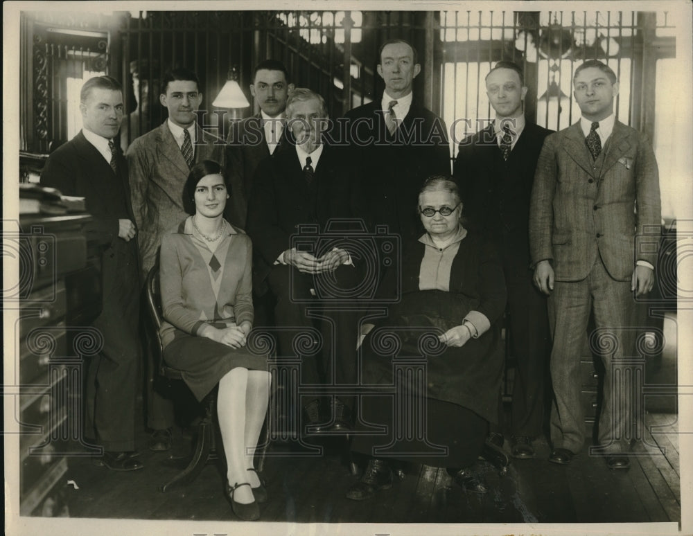 1929 Press Photo President Horatio N Wood &amp; Staff of Bank - Historic Images