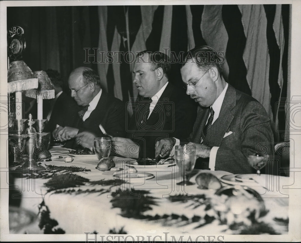 1936 Press Photo Industry Merchants Committee Hold Luncheon Forum - Historic Images