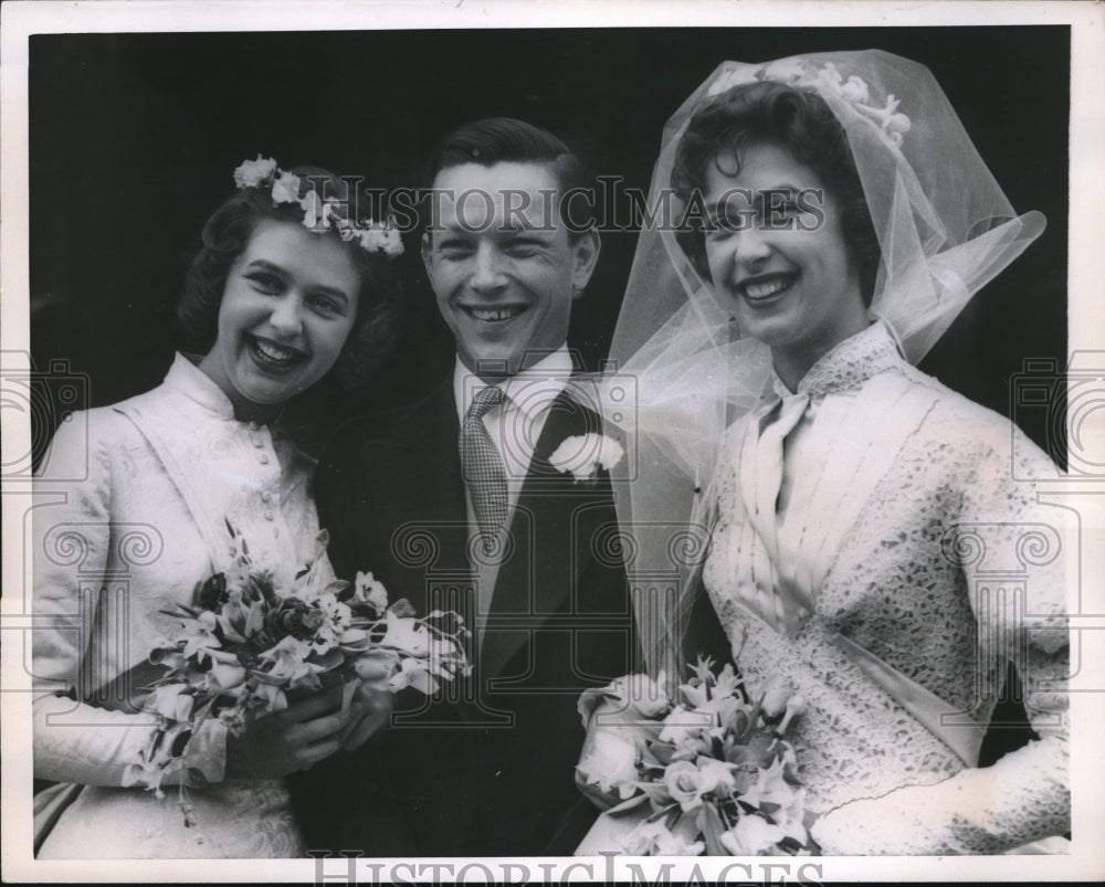 1957 Press Photo Paul Campbell Wakefield Leaves St Marys Church In London - Historic Images