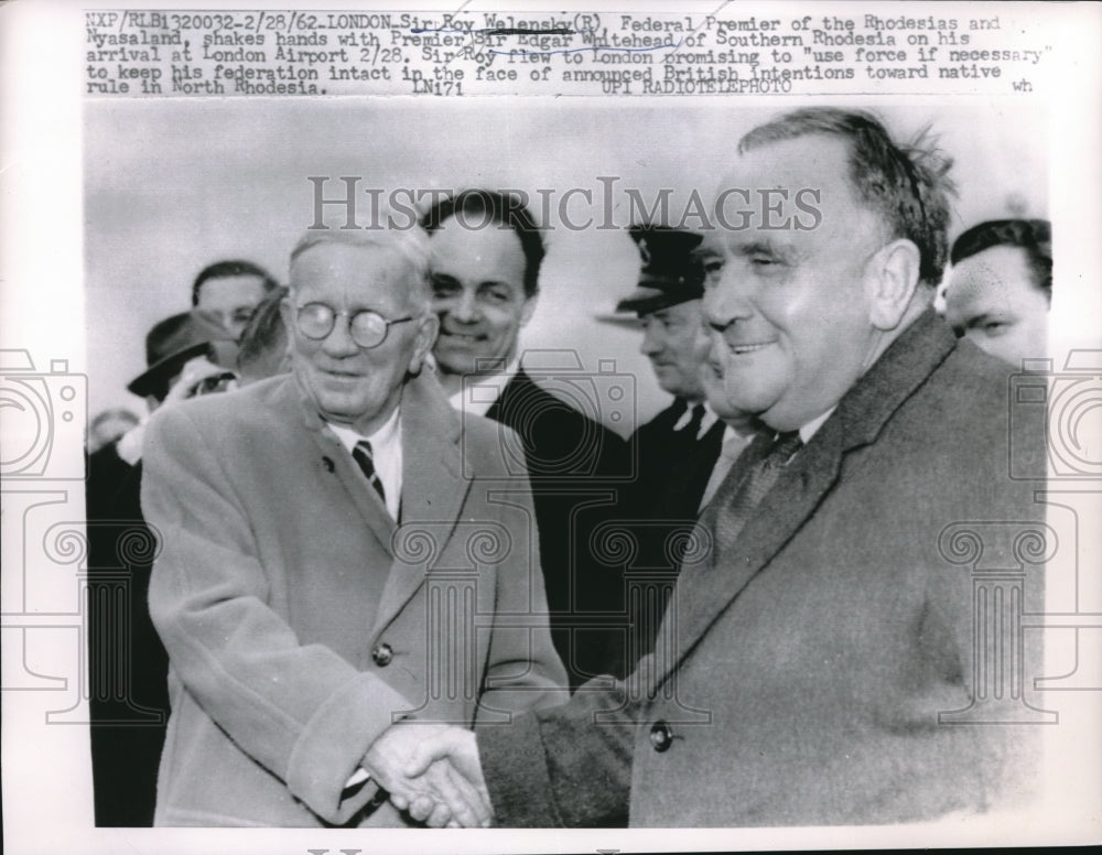 1962 Sir Roy Welensky sir Edgar Whitehead London Airport - Historic Images