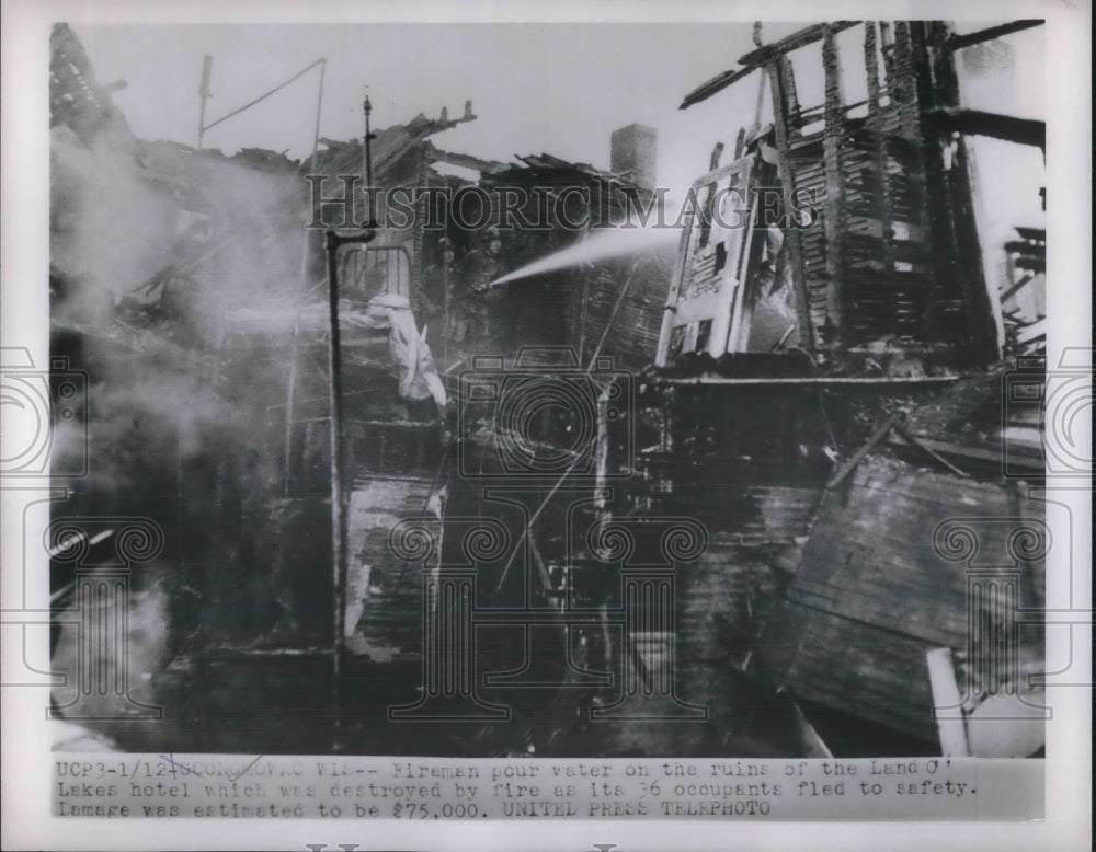 1953 Press Photo Firemen &amp; ruins of Land O Lakes Hotel in Wis. - Historic Images