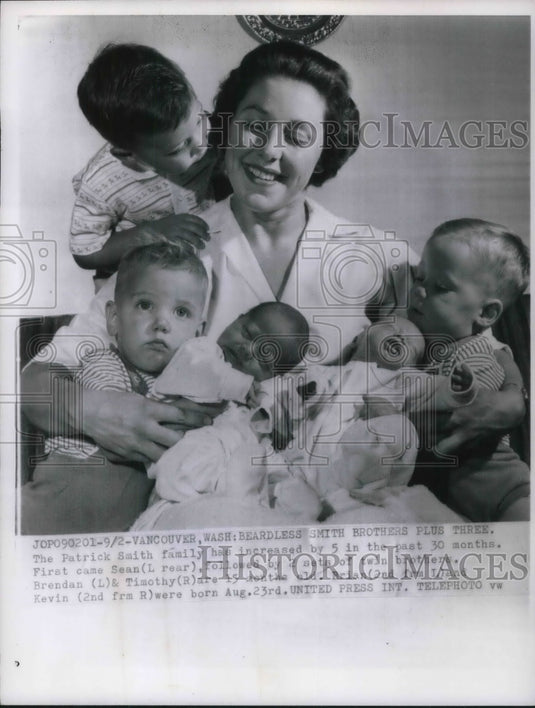 1962 Press Photo Mrs Patrick Smith With Her Five Children-Historic Images