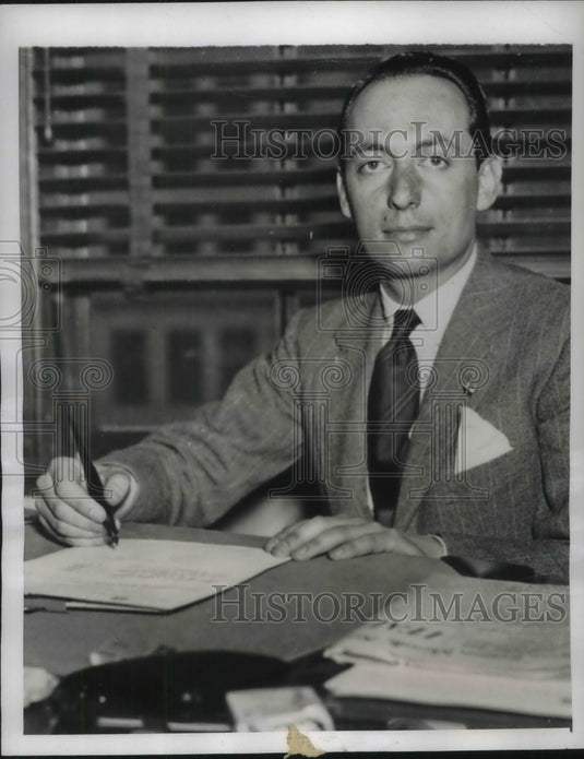 1941 Press Photo Giulio Roscucci-Righi Italian Consulate State Department - Historic Images