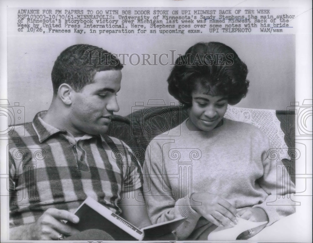 1962 Press Photo U.of Minnesota author Sandy Stephens named Midwest Back by UPI - Historic Images