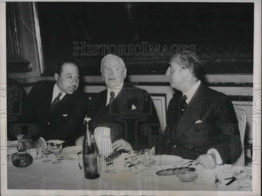 1937 Prof. O. M. Sprague, of Harvard Graduate School of Business - Historic Images