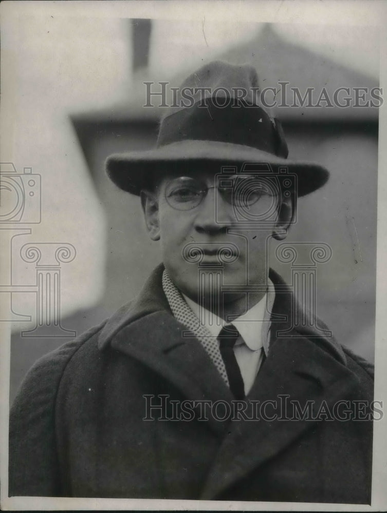 1924 Coach Stevens of Harvard Univ, crew - Historic Images