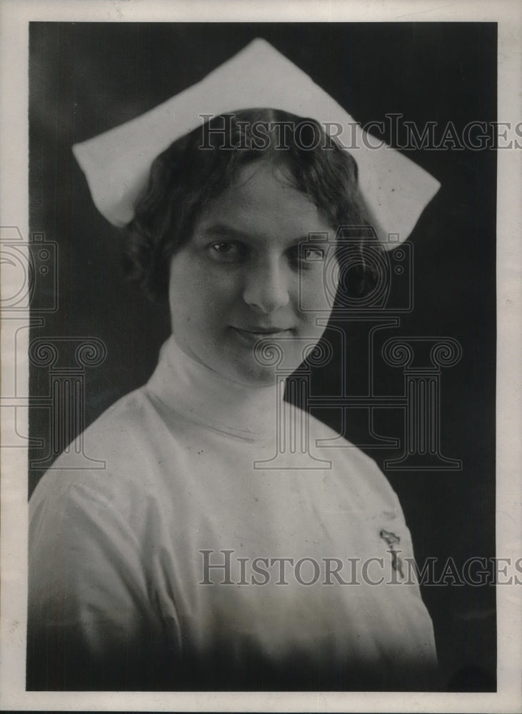 1923 Margaret Mary Schorn, RN of St Joseph&#39;s Hospital, St Paul Minn - Historic Images