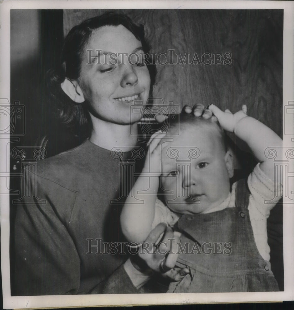 1951 Press Photo Little Joe Wallace Noel Cheryl Labrenz Hospital - Historic Images