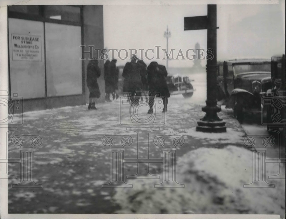 1933 Press Photo Blizzrd of snow &amp; ice sweeps thru Chicago, Ill, traffic  snarls - Historic Images