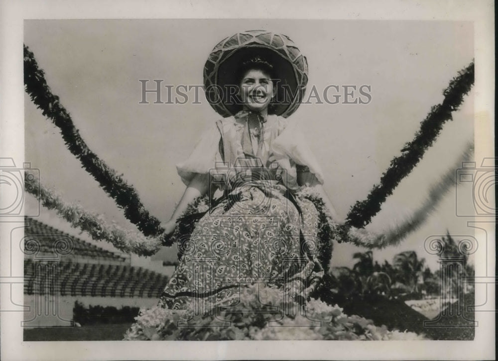 1938 Miami, Fla. &quot;miss Mexico&quot; Denise Carauasio for Pan Amer parade - Historic Images