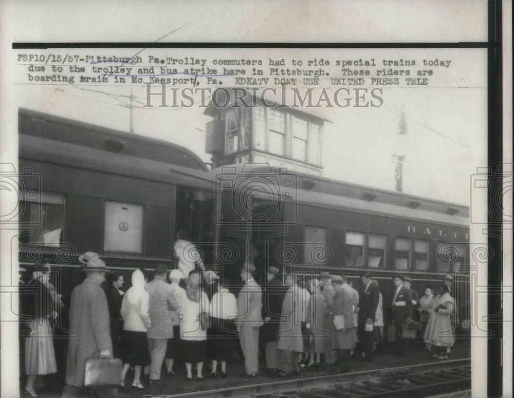 1957 Press Photo commuters take alternate route during strike, Pittsburgh-Historic Images