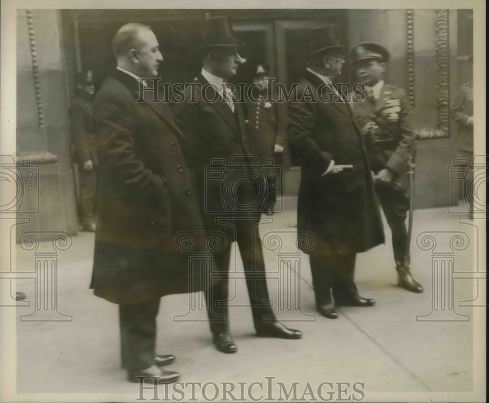 Press Photo Amb Oresto Ferrara, VP Dawes & Pres Machado at Union Sta - neb99765-Historic Images