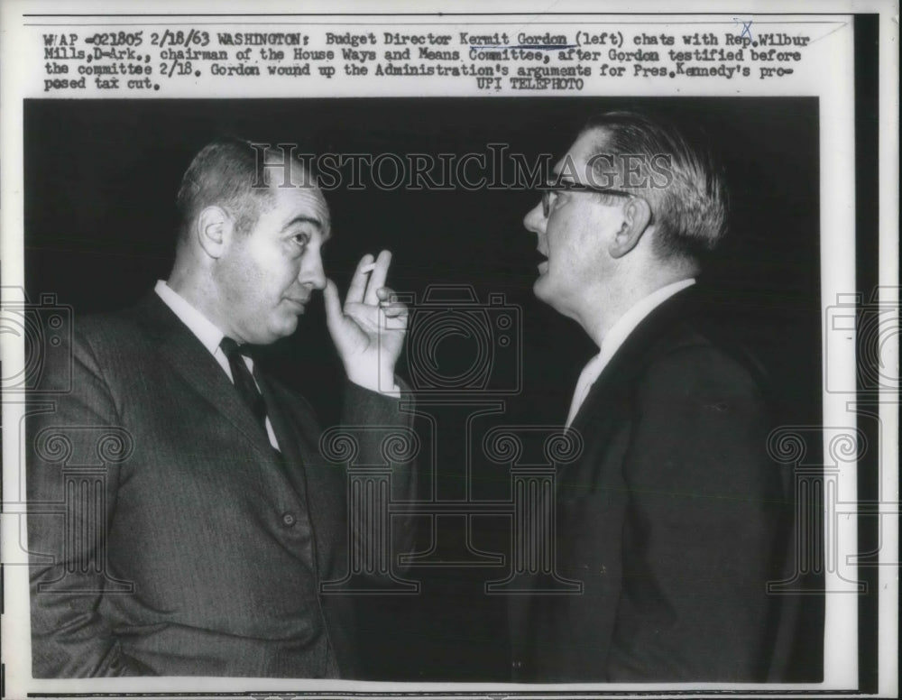 1963 Press Photo Budget Director Kermit Gordon Rep. Wilbur Mills-Historic Images