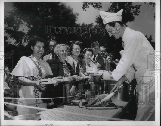 1954 Press Photo Dedication Mrs. Luis Vasterrenchea and Clarence Besel - Historic Images