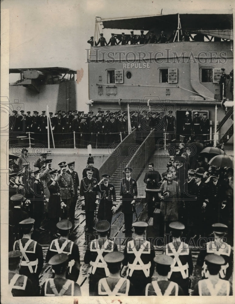 1925 Press Photo Prince of Wales and Duke of York Greeted by Military in London - Historic Images