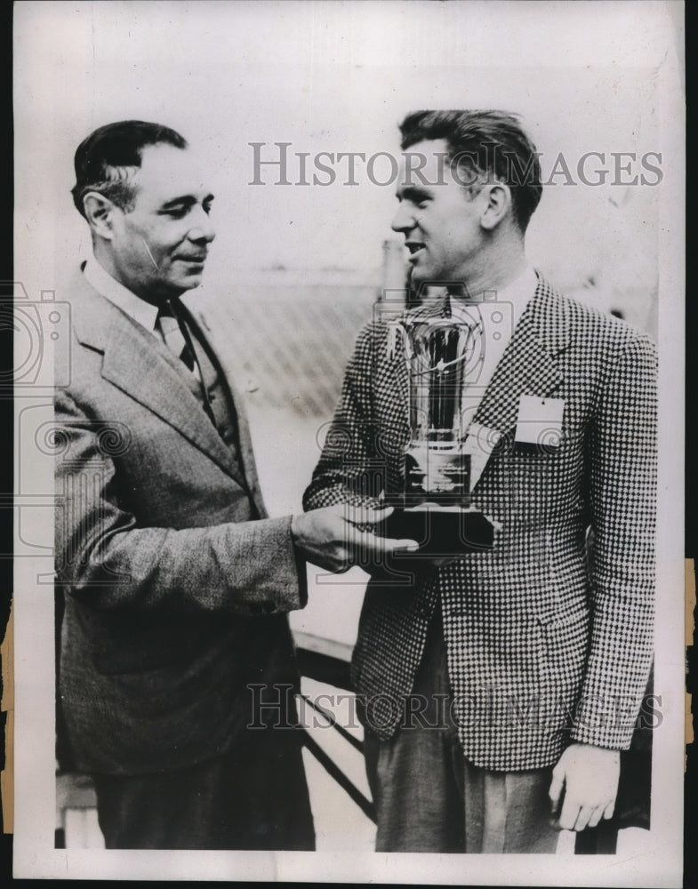 1937 Press Photo Pilot Bob Davis Receives Domingan Trophy from Y.M. Picardo - Historic Images