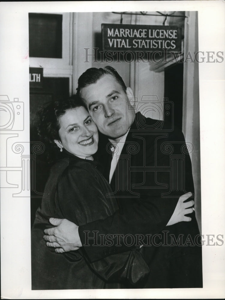 1953 Harry Girth Embraces Bride to Be Judy Godel - Historic Images