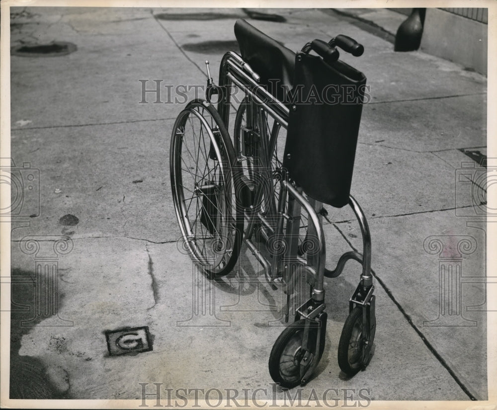 1955 Press Photo Folded wheelchair-Historic Images