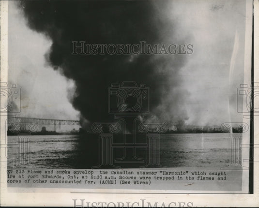 1945 Press Photo Canadian Steamer Harmonic on Fire-Historic Images