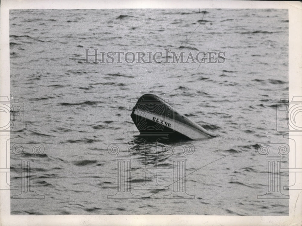 1947 Press Photo Capsize boat in Detroit River killing 4 young people-Historic Images