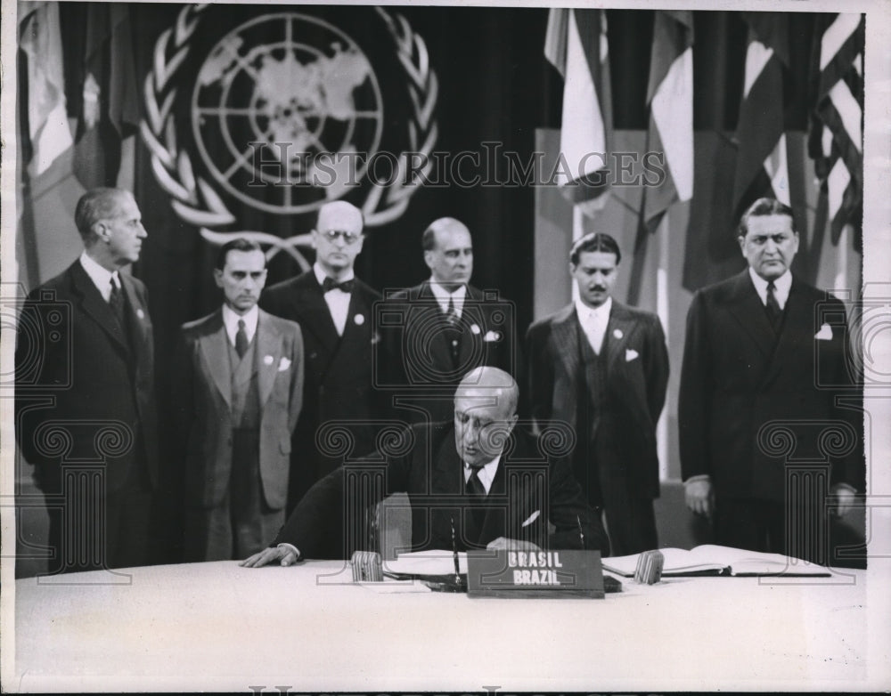 1945 Brazilian Foreign Minister Pedro Velloso Signs UNICO Charter - Historic Images