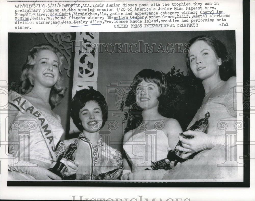 1962 Press Photo Four Junior Misses Judy Short, Cheryl Ann McMinn, Jean Lesley-Historic Images