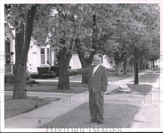 1966 Brooklyn Service Building Director William Valentino - Historic Images