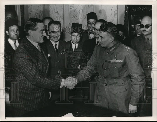 1953 Press Photo Sire Ralph Stevenson British Amb & Egyptian Minister Naguib - Historic Images