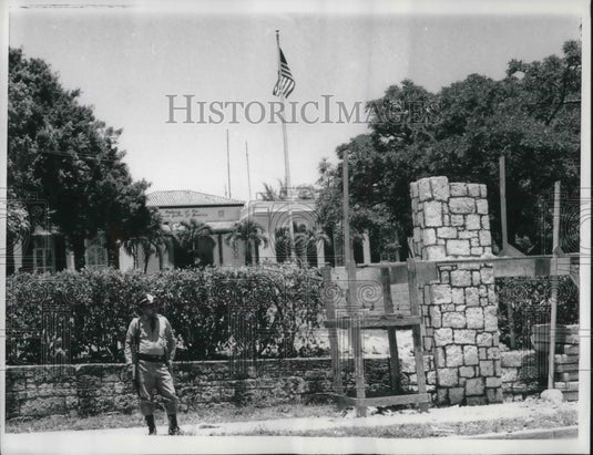 1967 Dominican Republic Police & Army Guards at US Embassy - Historic Images