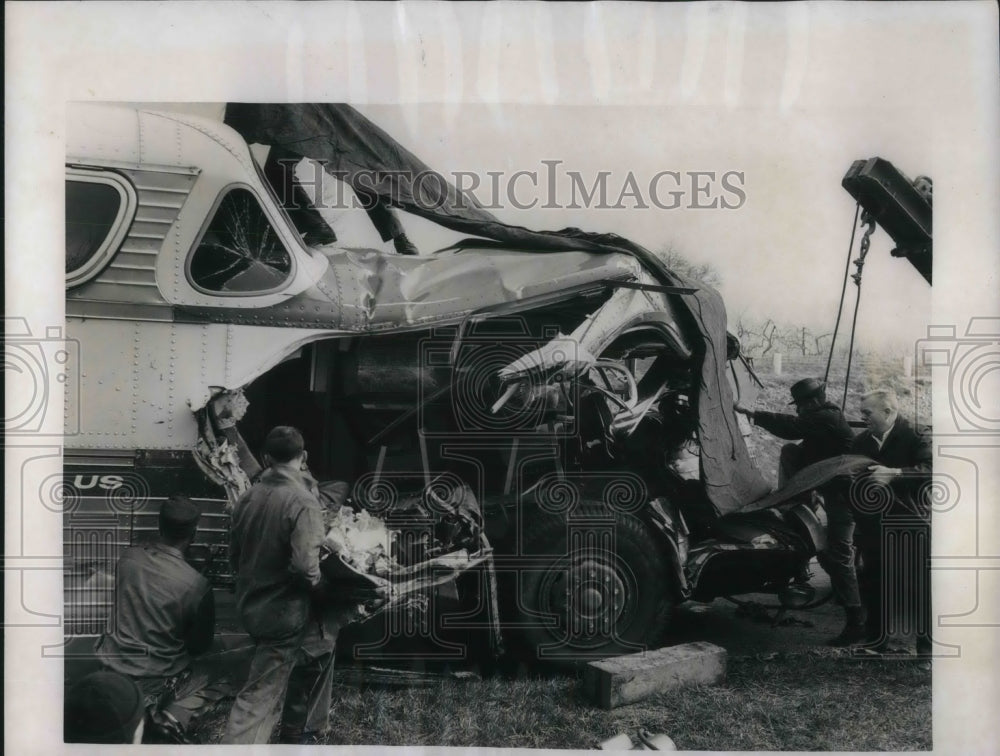 1963 Ohio Greyhound, Trailer Rig Collide Injuring Several, Killing 1 - Historic Images