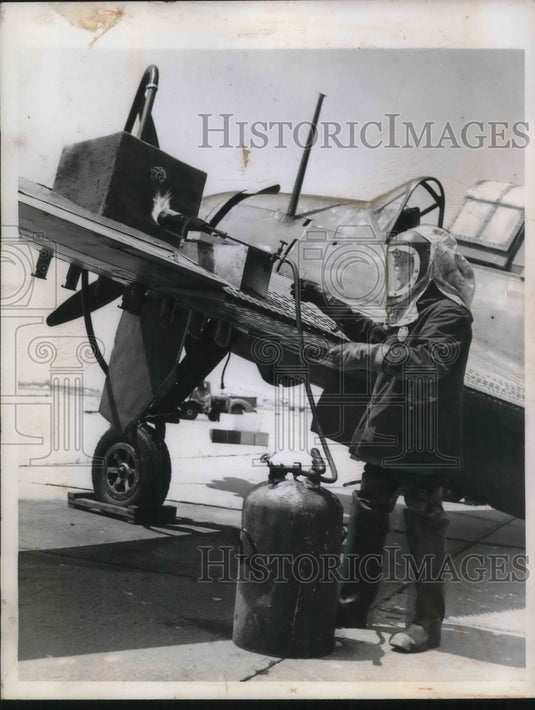 1949 Press Photo Gas Tank Airplanes Ed O'Dell - Historic Images