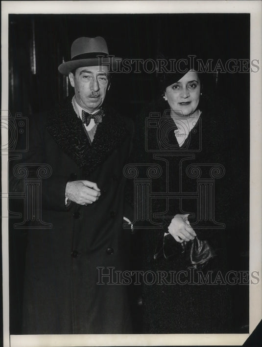 1934 Press Photo Maestro & Mrs Hector Panizza arrive in NYC on SS Lafayette - Historic Images