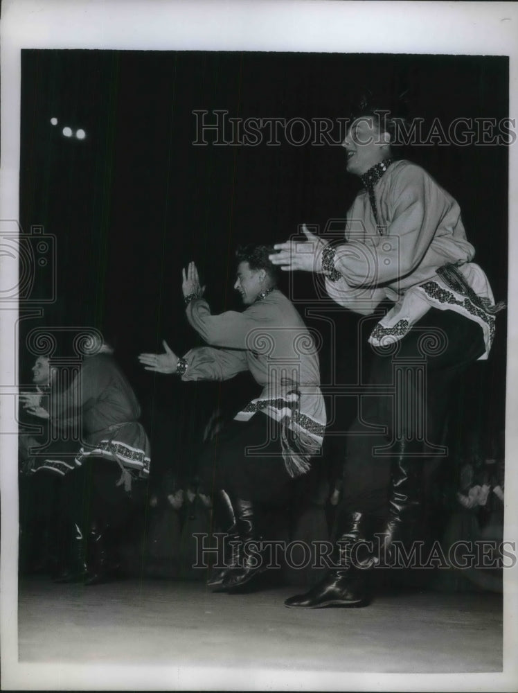 1959 Press Photo folk dancers in Russian Festival of Music &amp; Dance in NY - Historic Images