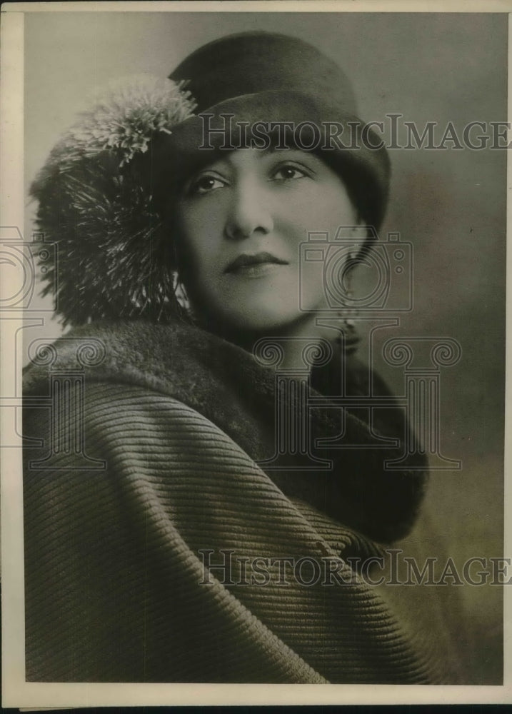 1927 famous French novelist and beauty, Marchesa Malacrida - Historic Images
