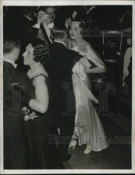 1933 Mrs. James Russell Lowell Dances at Metropolitan Opera House - Historic Images