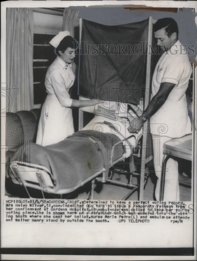 1958 Press Photo Mrs Helen Wilver Determined to Keep Perfect Voting Record - Historic Images